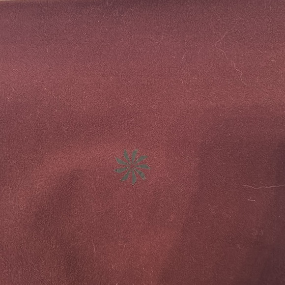 Athleta Salutation Stash Pocket 11 7/8 Tight Size S Burgundy - Picture 3 of 9